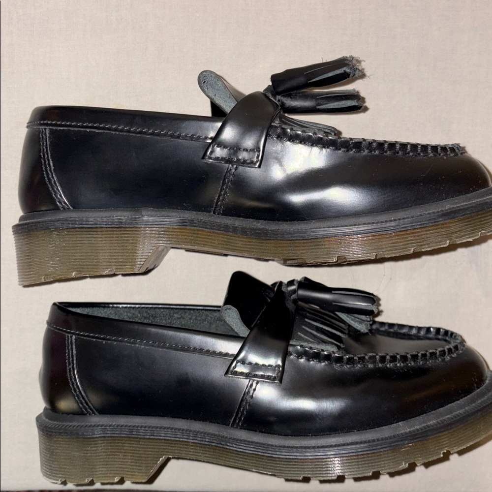 Unisex Dr. Martens Adrian Unisex Tassel Loafers size 5 Ladies Like New - Picture 6 of 15